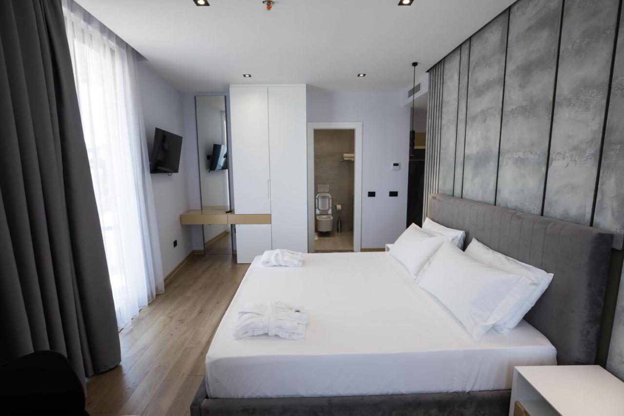 Hotel Mirage Golem (Tirana)