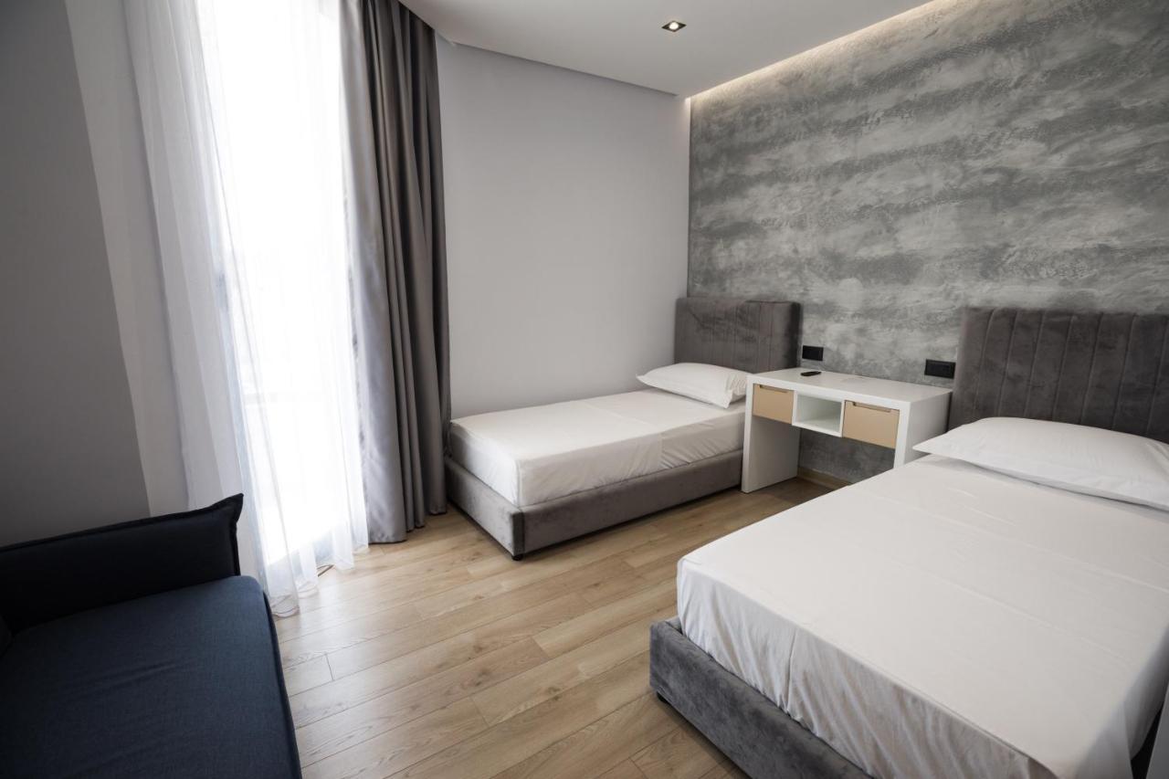 Hotel Mirage Golem (Tirana)