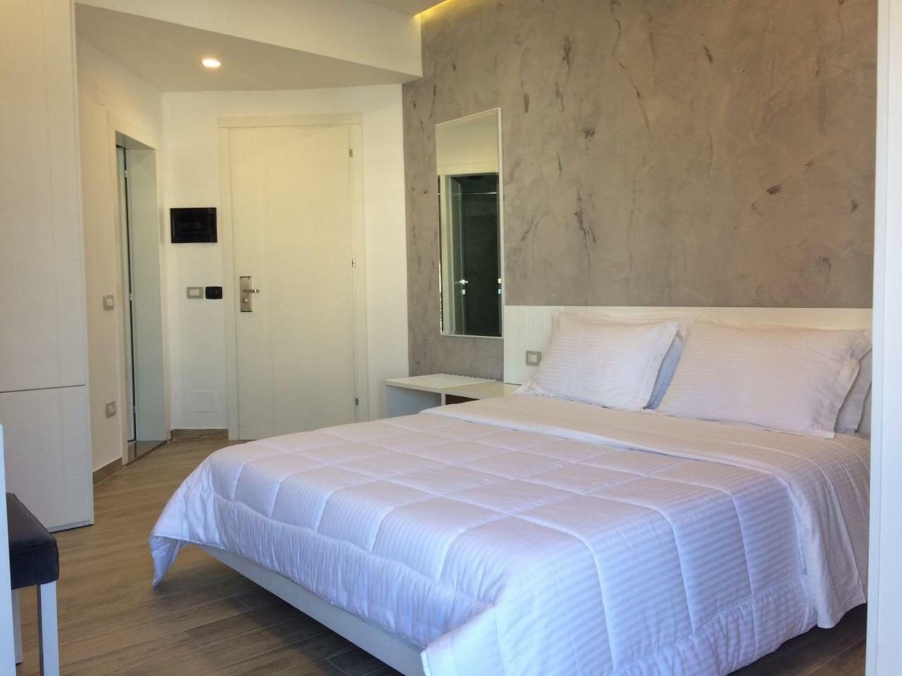Hotel Mirage 4*